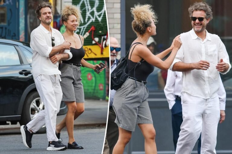 Joshua Jackson, model Olivia Burgess spark dating rumors during NYC outing