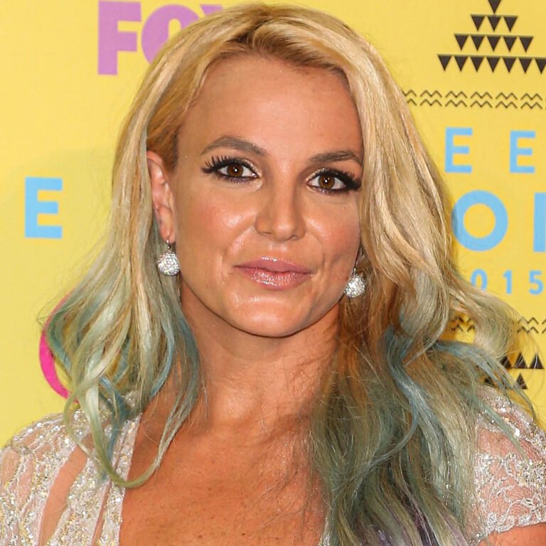 Britney Spears fans are ‘confused’ once again after she shared another ‘bizarre’ baby announcement on Instagram: ‘What’s going on?’