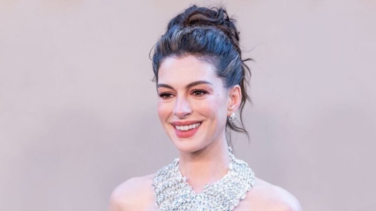 Anne Hathaway apologizes after ‘mom mode’ red carpet moment goes viral
