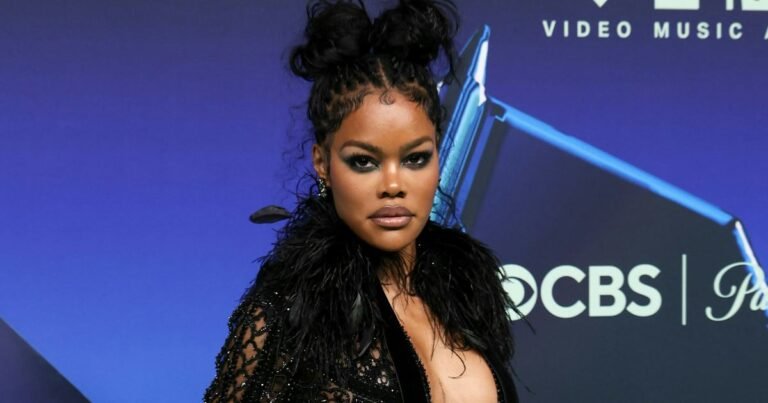 VMAs 2026 red carpet: See all the unique celebrity fashion